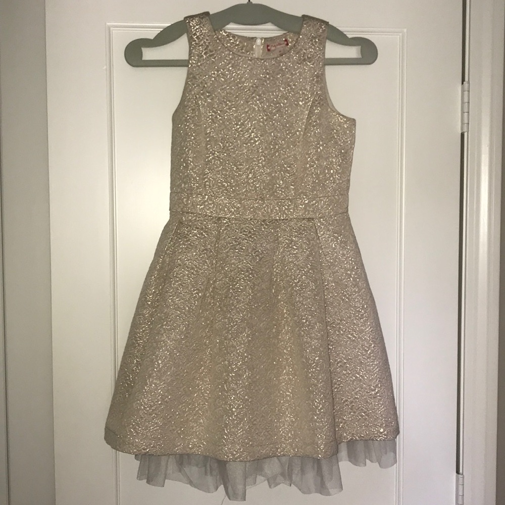 Girls dress